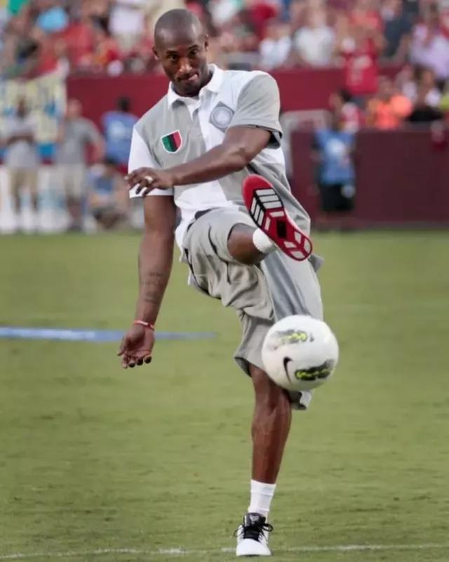 ESPN：曼联曾拒绝切尔西用拉维亚或恩昆库交换加纳乔（ESPN：曼联回绝切尔西以拉维亚或恩昆库交换加纳乔的提议）