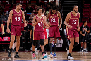 邮报：一组织发起诉讼，要FIFA赔偿球员因转会规定损失的收入（邮报称：某组织起诉国际足联，要求赔付球员因转会规则造成的收入损失）