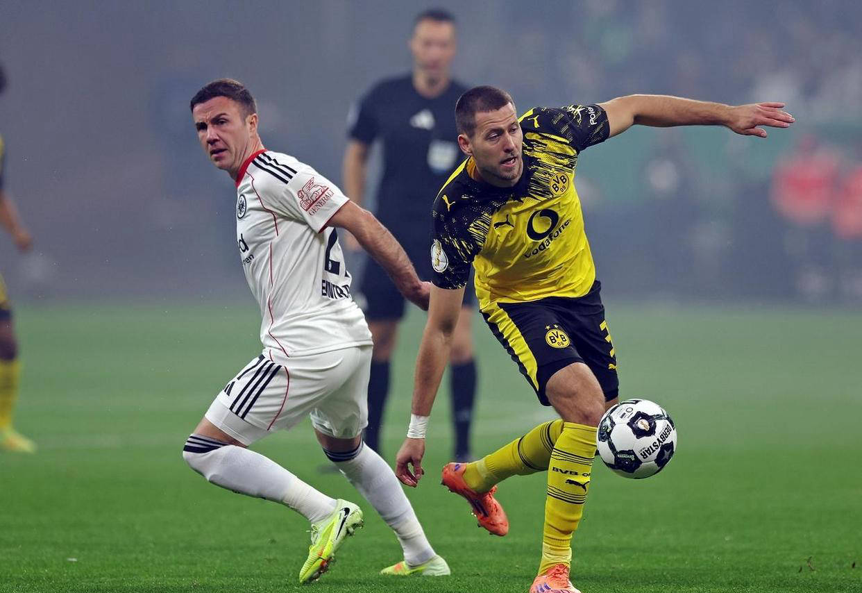 图片报：除了曼联之外，国米也接触阿德耶米经纪人门德斯（德媒：除曼联外，国米亦已与阿德耶米经纪人门德斯接洽）