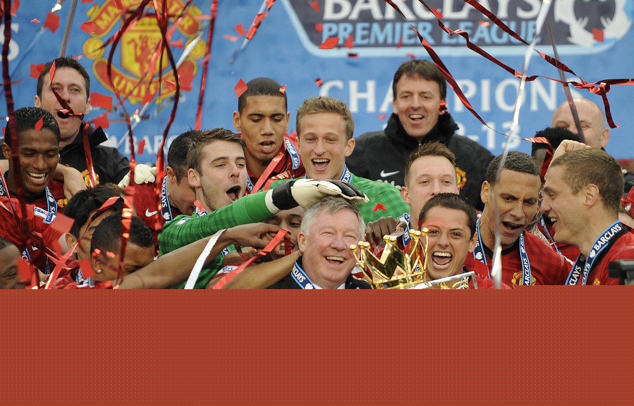 活久见，阿根廷杯决赛独立队主帅用脚绊倒对手拖延时间被罚下（阿根廷杯决赛罕见一幕：独立队主帅为拖时间伸脚绊人遭罚下）