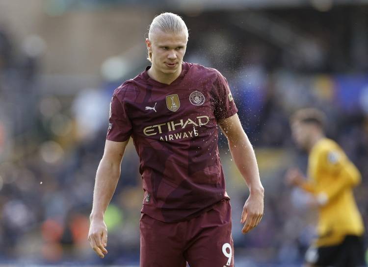 爱尔兰主帅：C罗只是一时冲动；球迷营造了难以置信的氛围（爱尔兰主帅：C罗仅属一时情绪失控，球迷营造出惊人氛围）