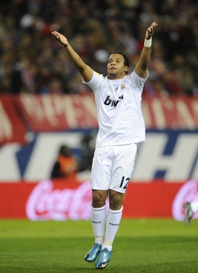 德天空：切尔西仍未正式报价西蒙斯，莱比锡坚持7000万欧要价