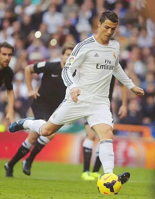 官方：阿贾克斯主帅海廷加下课；带队本赛季欧冠四战全败（阿贾克斯官宣主帅海廷加下课，本季欧冠四战皆负）