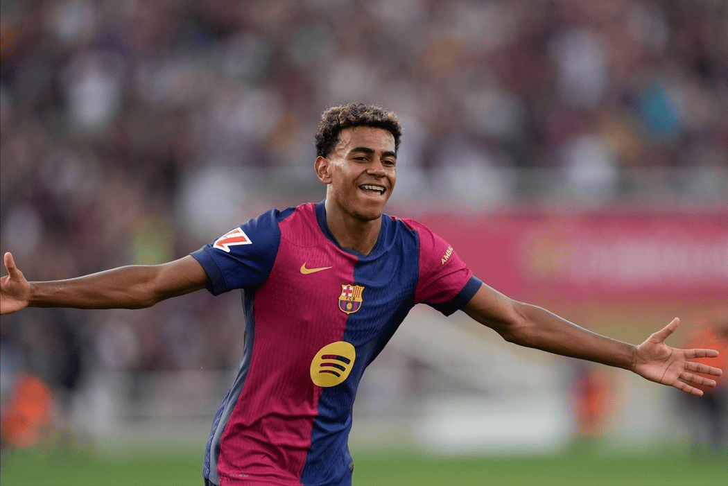 官方：由于场地积水严重，布莱克本vs谢周三比赛腰斩（官方通报：因场地严重积水，布莱克本对阵谢周三的比赛中止）